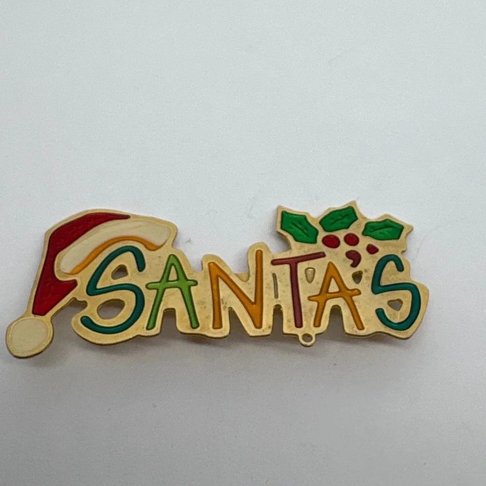 Vintage Santa's Hat Holly Christmas Pin Brooch Gold Tone‎ Holiday Festive